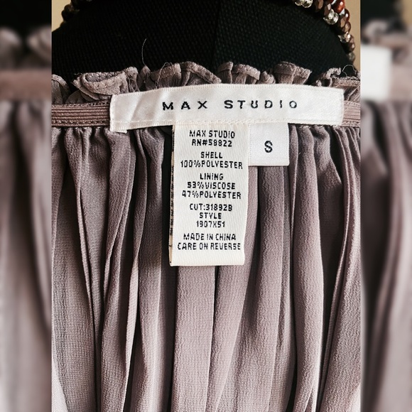 Max Studio Pleated Off-the-shoulder Dress - Picture 2 of 6